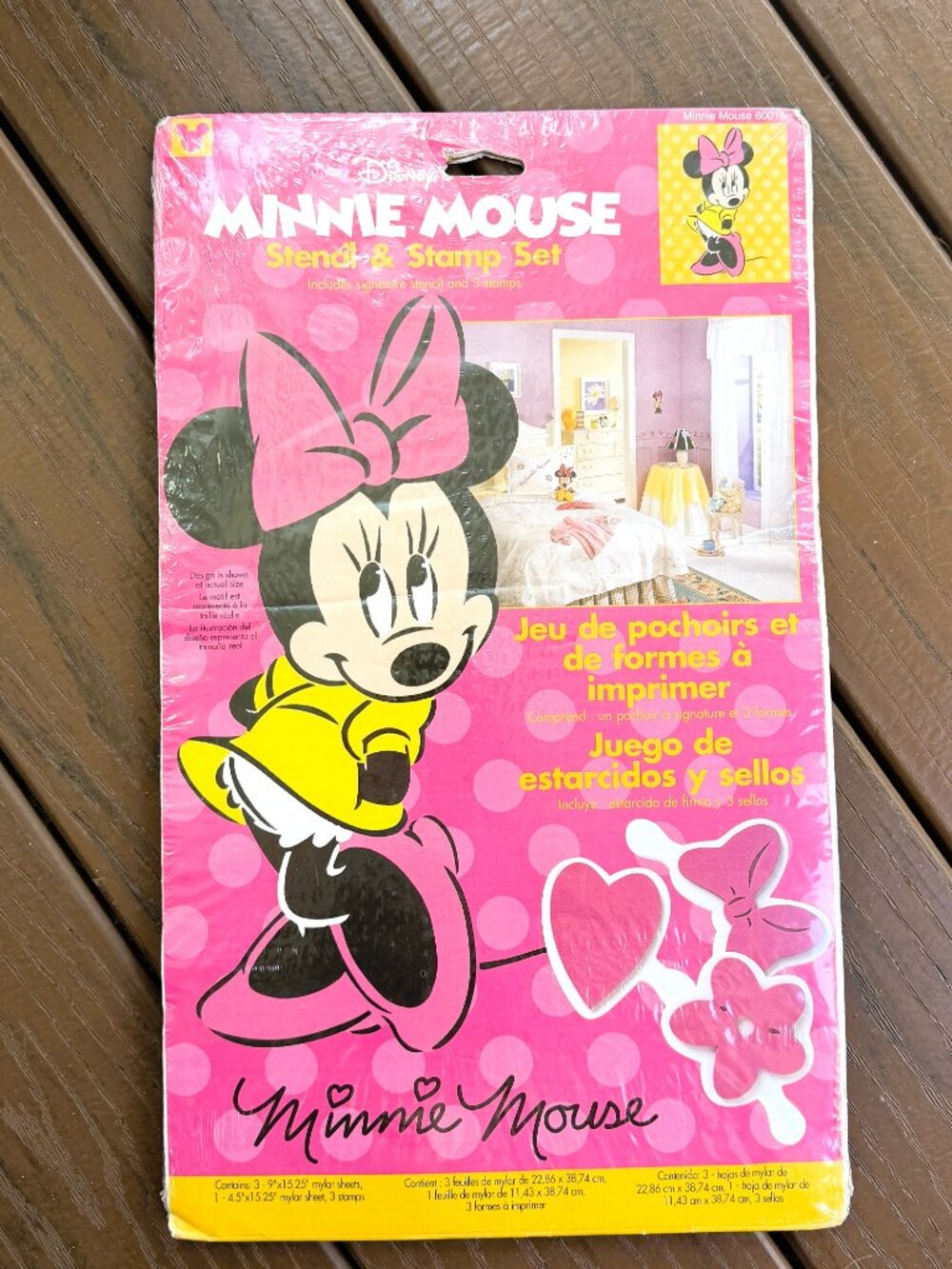 Brand New Sealed Disney Minnie Mouse Stencil & Stamp Set